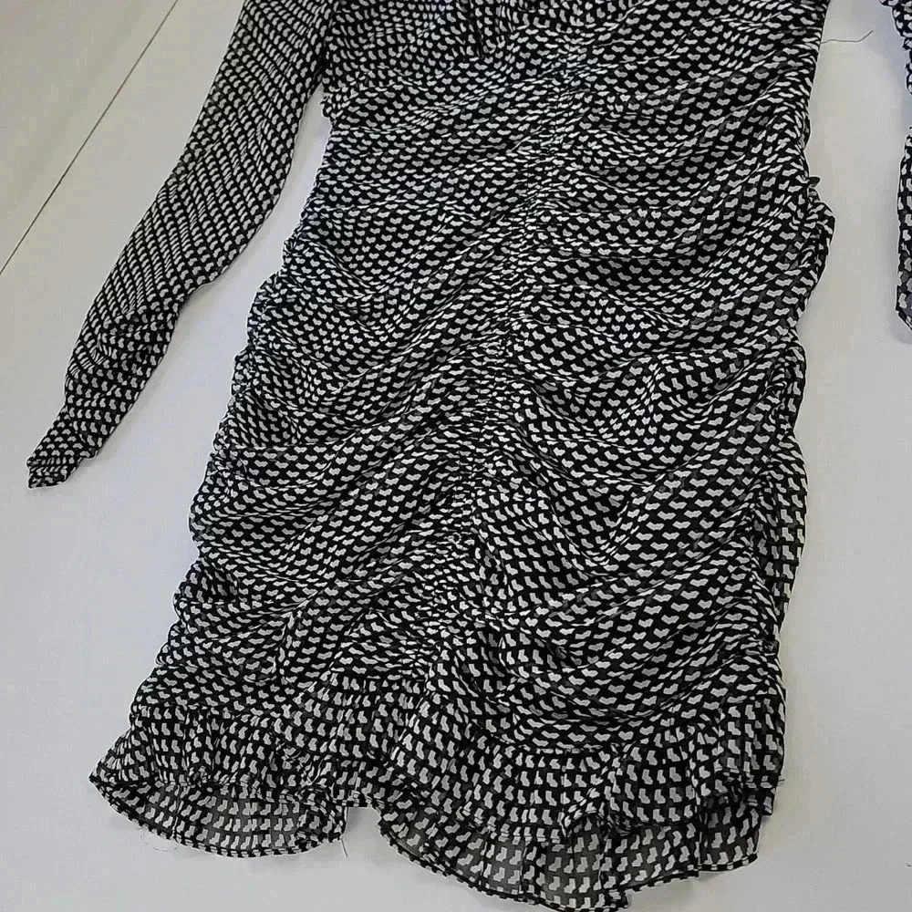 Zara Patterned Ruched Mini Dress - Picture 6 of 11